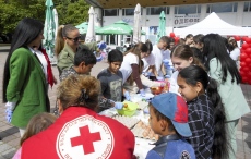 2685 яйца бяха дарени и боядисани в акцията на БЧК – Пазарджик и Община Пазарджик на Велики четвъртък